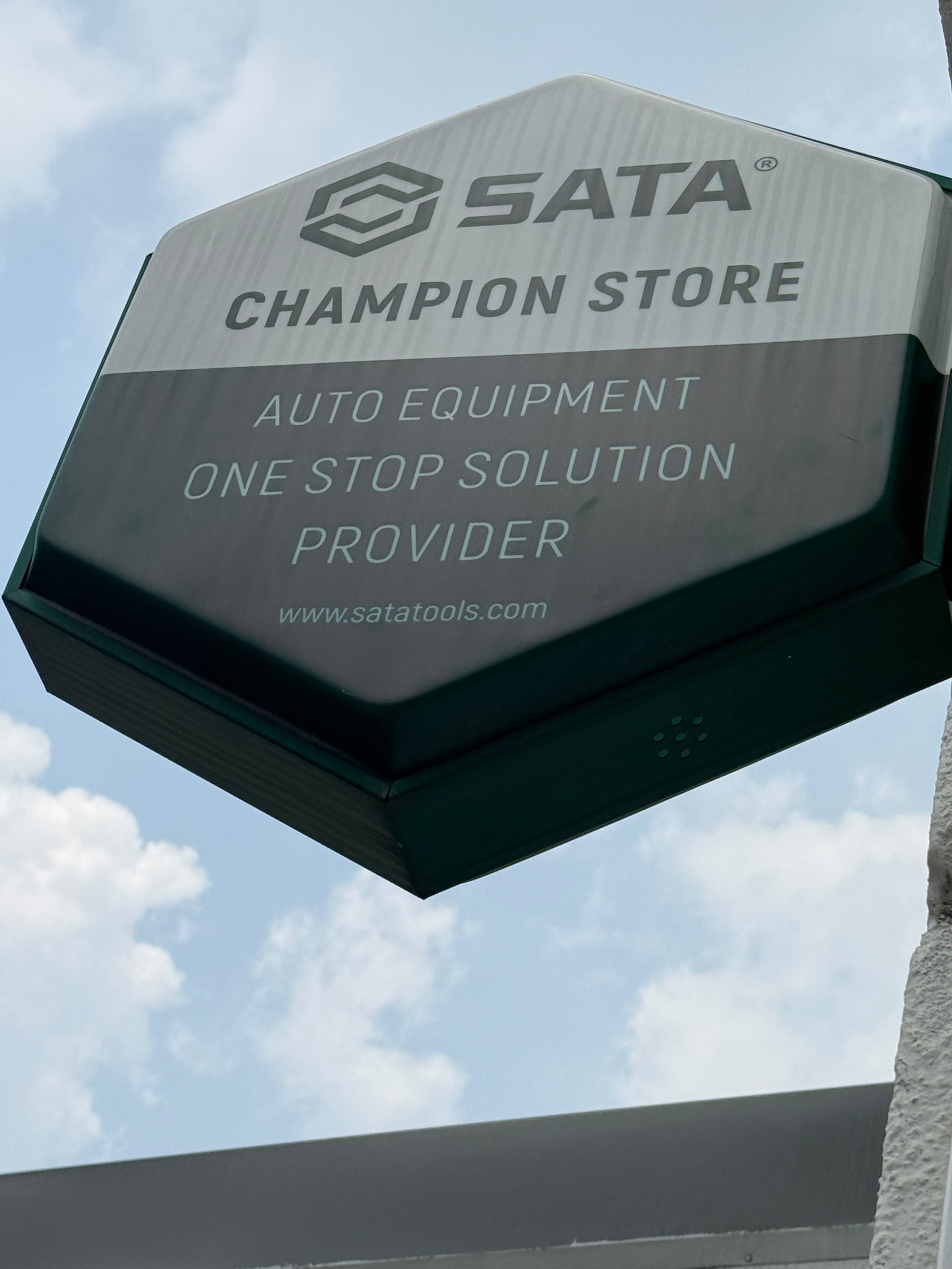SATA Champion Store
