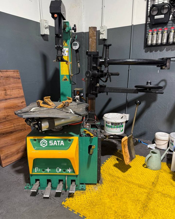 Tyre Changer